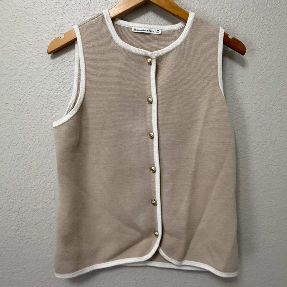 Abercrombie & Fitch Mara Crew Sweater